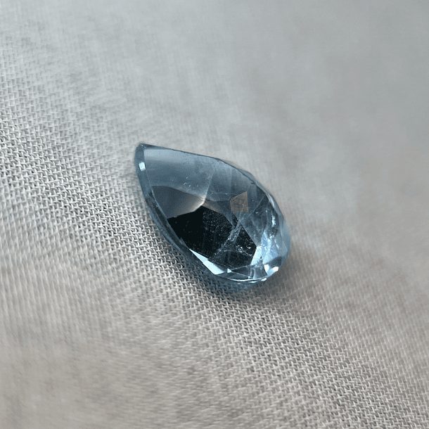 Topacio azul-2.72ct-10x7.5x5.1mm 2