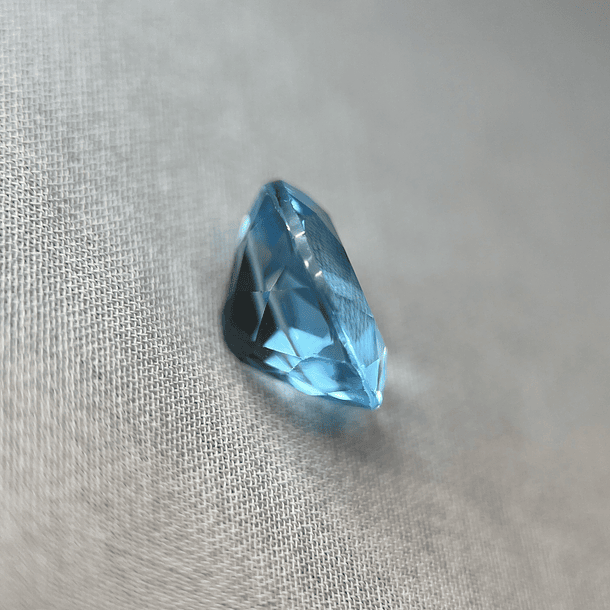 Topacio azul-6.345ct-12.1x10x7.1mm 3