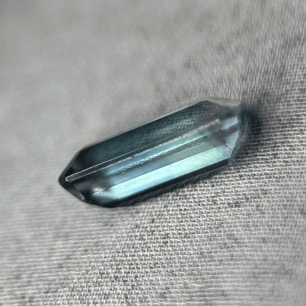 Fluorita-3.61ct-12.6x6.4x4.8mm 2