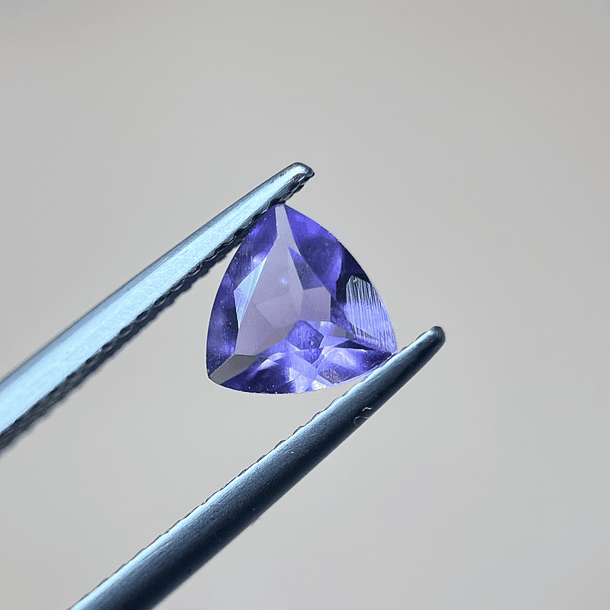 Amatista morada-1.04ct-6.9x6.8mm 1