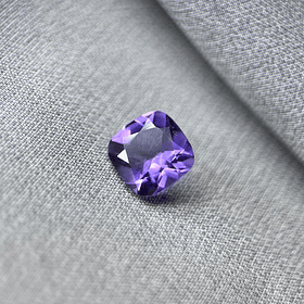 Amatista morada-1.59ct-7x7x4.9mm