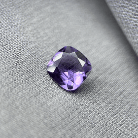 Amatista morada-0.96ct-6x6x4.2mm