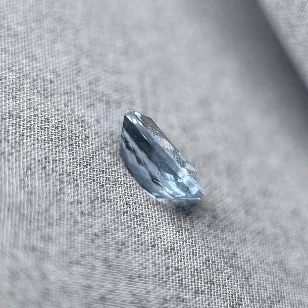 Aguamarina-1.765ct-9.4x6.4x4.3mm 3