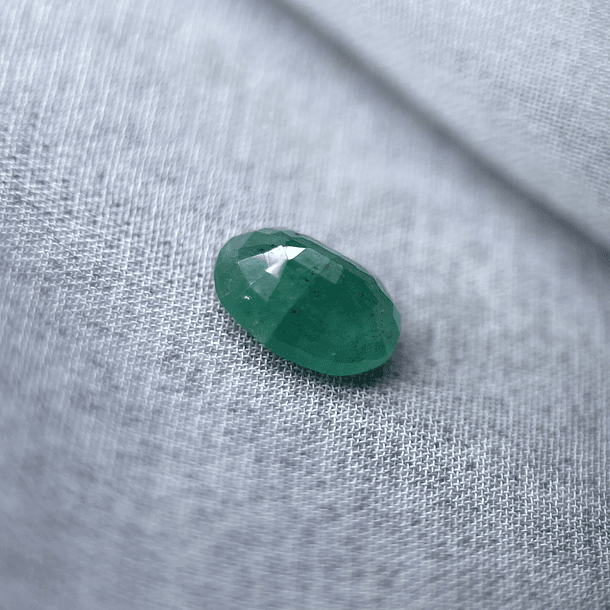 Esmeralda-2.04ct-9.1x6.7x4.5mm 2