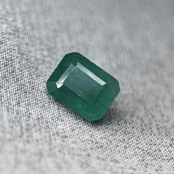 Esmeralda-2.125ct-8.4x6.5x4.5mm 1