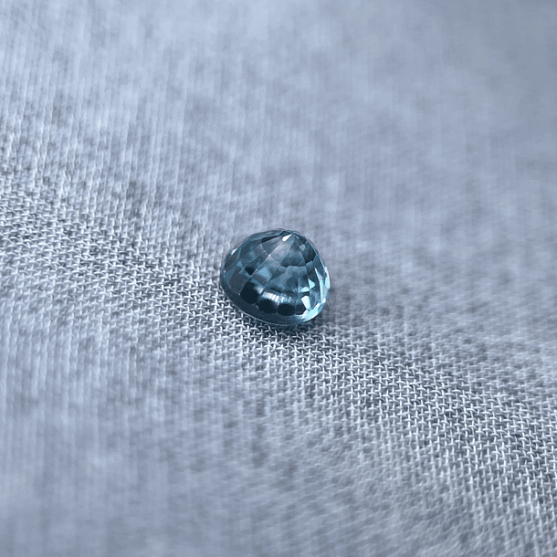 Circón azul-0.65ct-4.3x2.8mm 3