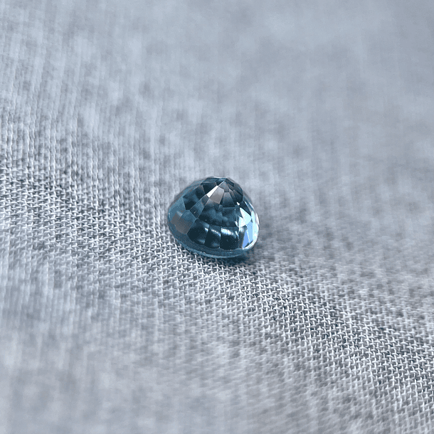 Circón azul-0.885ct-4.5x3.6mm 2