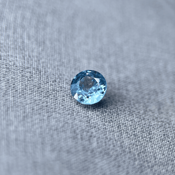 Circón azul-1.94ct-4.7x3.8mm 1