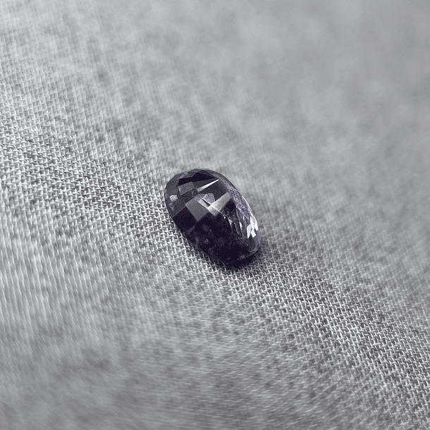 Espinela-1.035ct-6.9x5.2x3.2mm 2