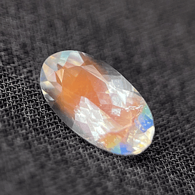 Piedra luna-0.935ct-8.9x4.8x3.4mm