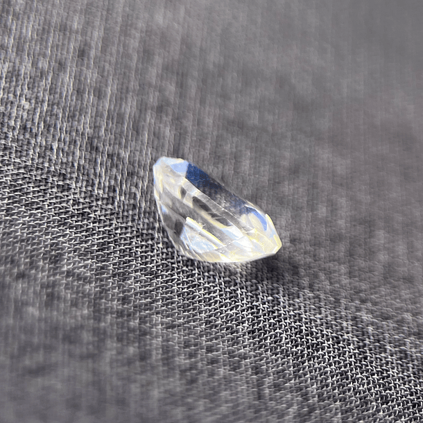 Piedra luna-0.51ct-7x4x2.5mm 3