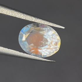 Piedra luna-1.27ct-7.8x6x4.3mm