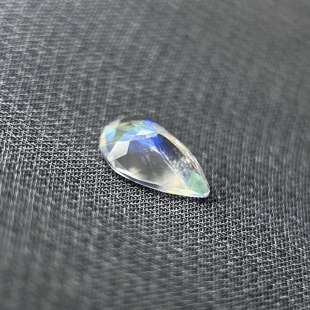 Piedra luna-0.71ct-6.9x4.4x4.1mm 3