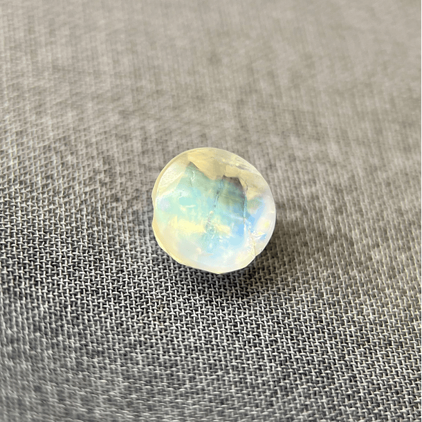 Piedra luna-1.230ct-6.7x3.8mm 4