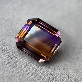 Ametrino-35ct-19x17.2x13.1mm