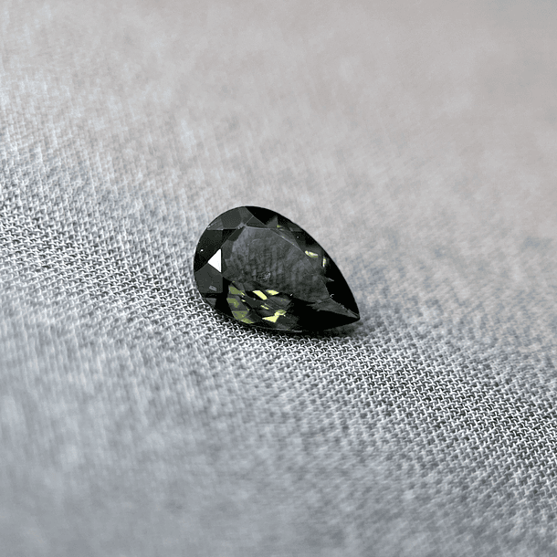 Turmalina-1.065ct-8.8x5.8x3.1mm 1