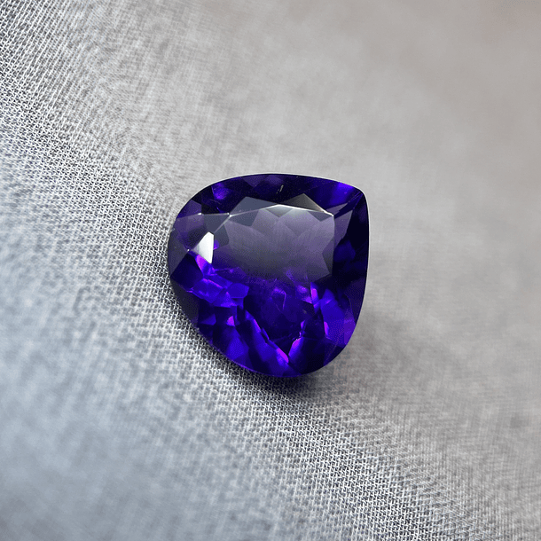 Amatista-2.24ct-9x8.8x5.5mm 1