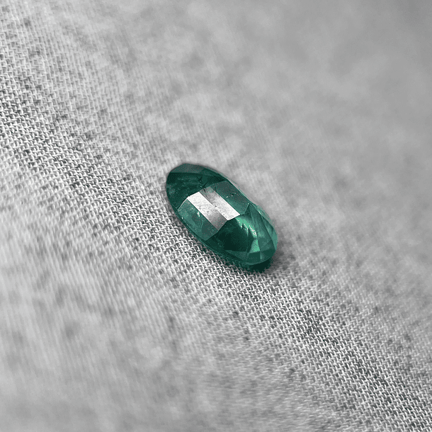 Esmeralda GIA-0.84ct-7.86x5.85x3.06mm 2