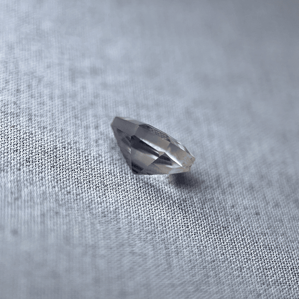 Ametrino-1.365ct-8.9x6.7x4.9mm 3