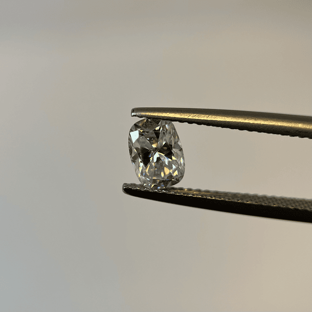 Moissanita-0.83ct-7x5mm 1