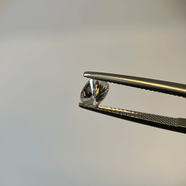 Moissanita-0.83ct-7x5mm 2