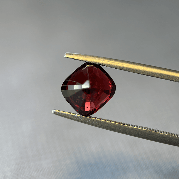 Espinela-3.05ct-8.1x7.5x6.2mm 3