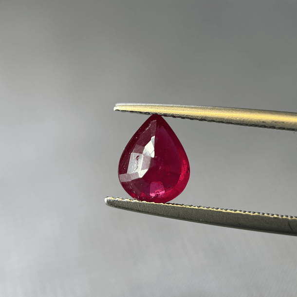 Rubí-1.935ct-8.5x6.8x4.2mm 5