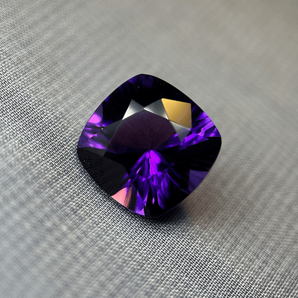 Amatista-10.80ct-14x14x9.6mm 1