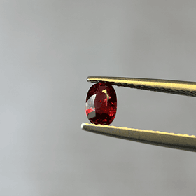 Rubí sangre de pichón natural-0.585ct-5.7x3.7x2.5mm