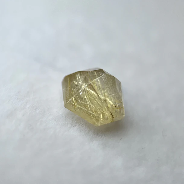 Cuarzo rutilado-2.615ct-9x9mm-  2