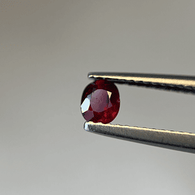 Rubí sangre de pichón natural-0.385ct-4.3x3.5x2.4mm