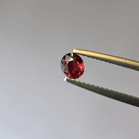 Rubí sangre de pichón natural-0.490ct-4.6x4x2.4mm