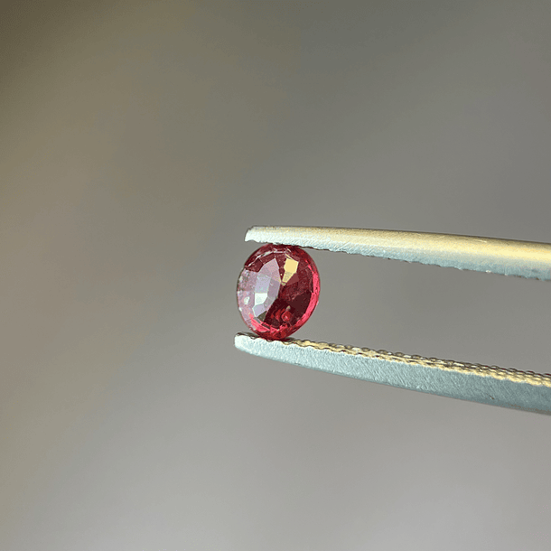 Rubí sangre de pichón natural-0.530ct-4.8x4x2.8mm 4