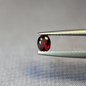 Rubí sangre de pichón natural-0.335ct-4.4x3.3x2.2mm