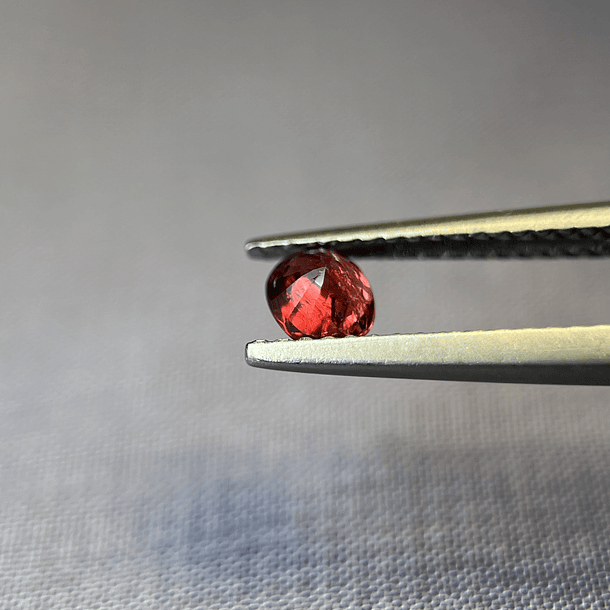 Rubí sangre de pichón natural-0.390ct-4.1x3.7x2.6mm 4