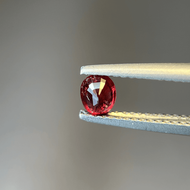 Rubí sangre de pichón natural-0.415ct-4.5x3.6x2.5mm  4