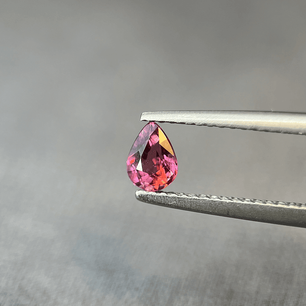 Rubí sangre de pichón-0.50ct-5.9x4x2.8mm 1