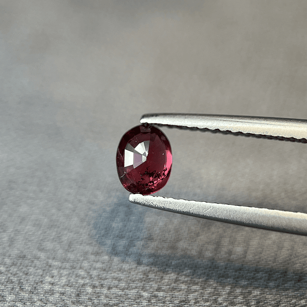 Rubí sangre de pichón-0.585ct-5.2x4.1x2.7mm 3