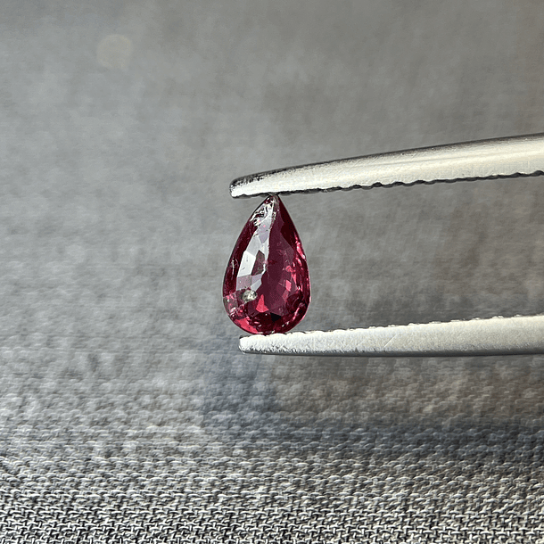 Rubí sangre de pichón-0.315ct-5.7x3.4x1.8mm 2