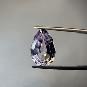 Kunzita-12.80ct-17.3x11.8x9.1mm