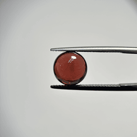 Granate rojo cabujón-5.42ct-10.2x4.6mm