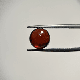 Granate rojo cabujón-6.09ct-10.1x5.4mm