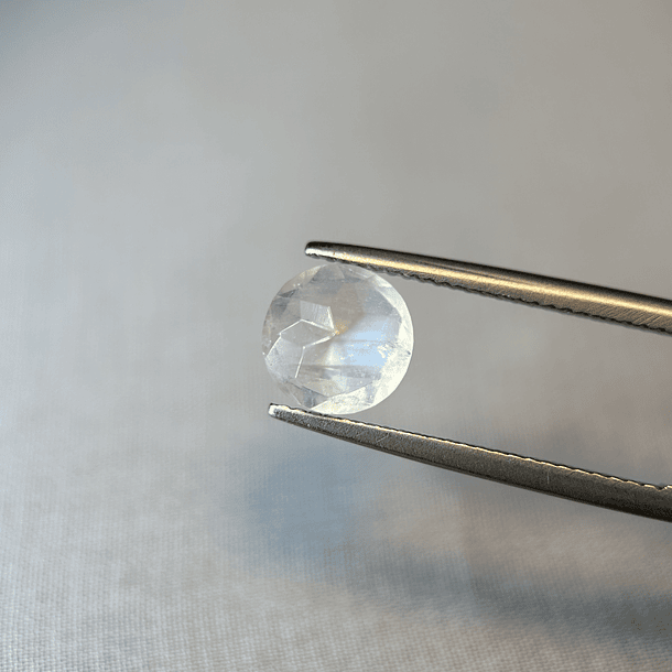 Piedra luna-1.83ct-8.1z8.1x4.5mm 4