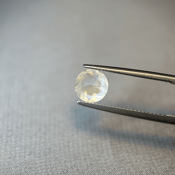 Piedra luna-1.83ct-8.1z8.1x4.5mm 1