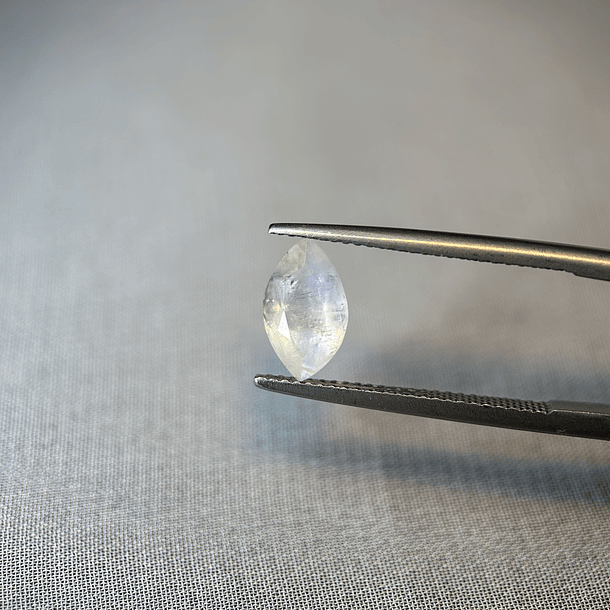 Piedra luna-1.585ct-10.3x6x4.3mm 1