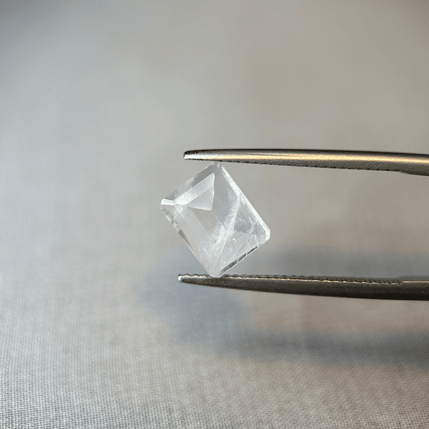 Piedra luna-2.60ct-9.3x7.1x4.1mm 3