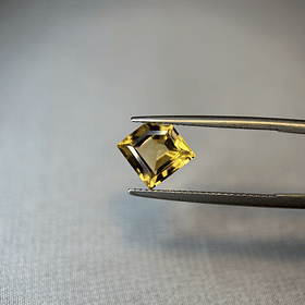 Citrino amarillo-2.60ct-11x9.4x5.2mm