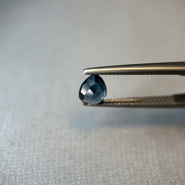 Topacio london blue-1.65ct-8.2x6.2x4mm 3