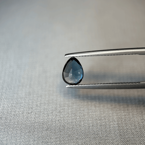 Topacio london blue-1.65ct-8.2x6.2x4mm 4