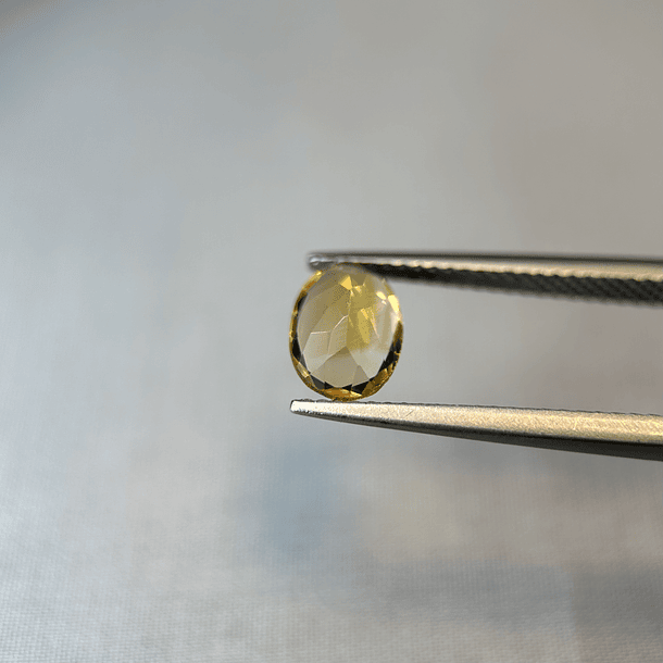Citrino amarillo-1.075ct-8.4x5.7x3.1mm 4